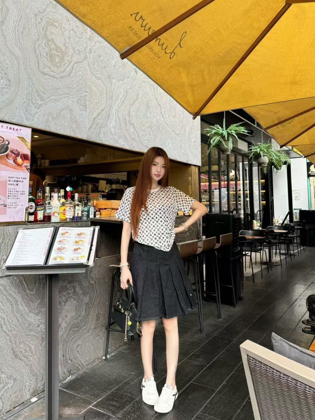 LV四つ葉のクローバーメッシュプリントTシャツ【50％割引+送料無料】