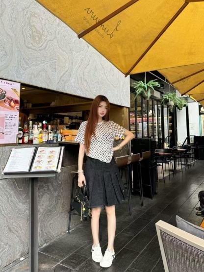 LV四つ葉のクローバーメッシュプリントTシャツ【50％割引+送料無料】