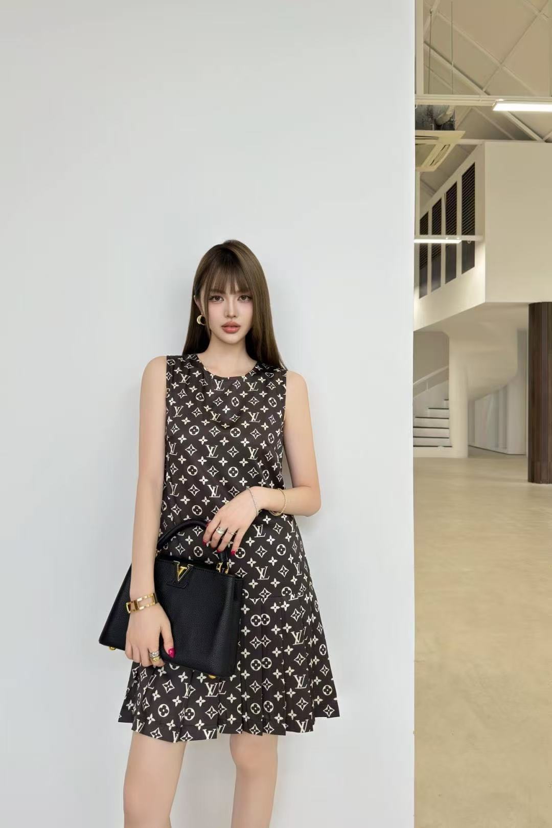 LV ノースリーブプリントドレス【50％割引+送料無料】