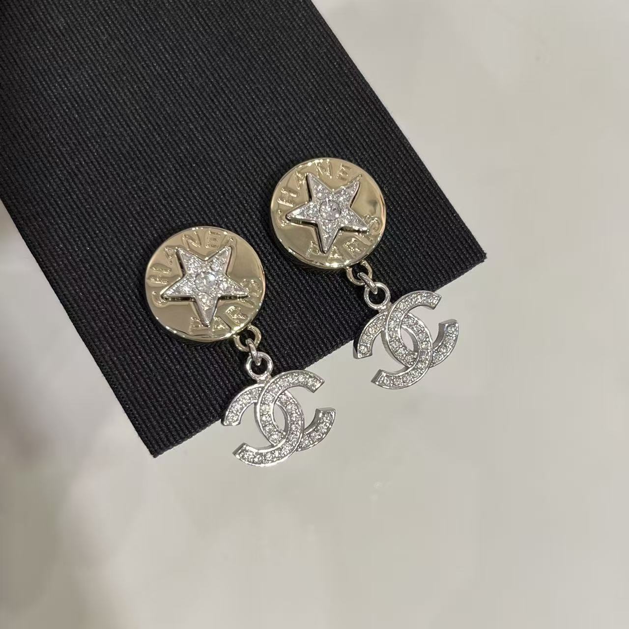 CHANE1 ダブルC ダイヤモンド ファイブポインテッドスター イヤリング【50％割引+送料無料】