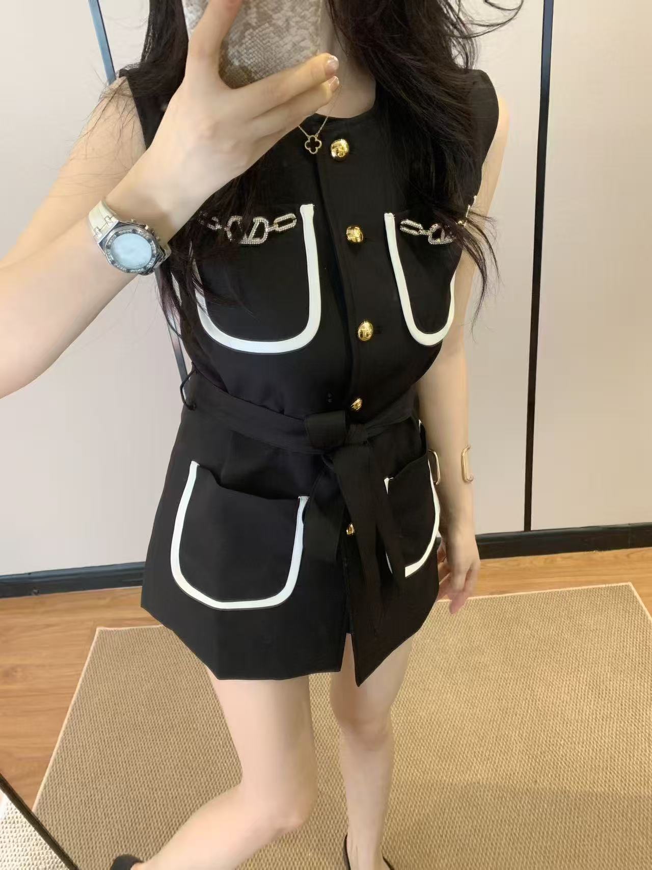 VALENT1NO メタルボタン ノースリーブ ドレス【50％割引+送料無料】