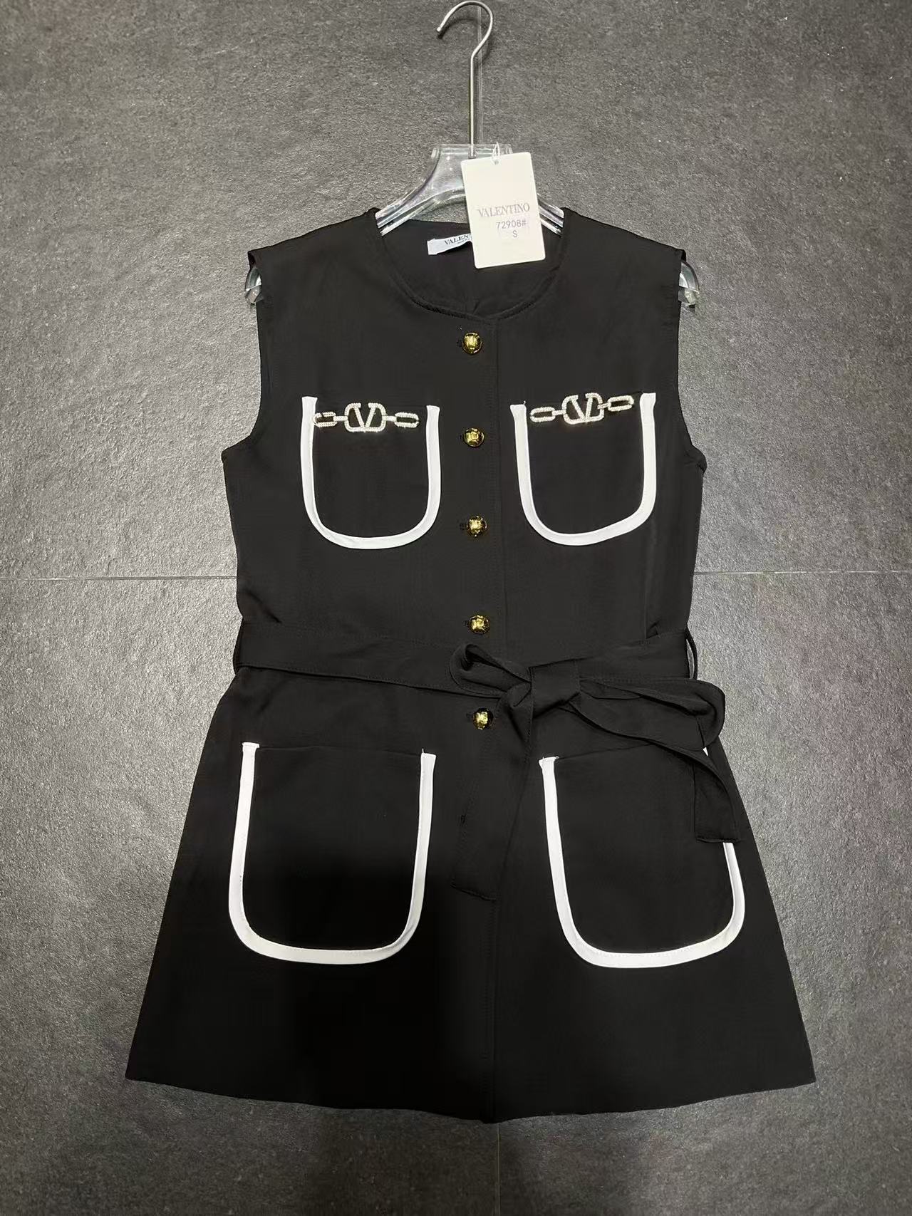 VALENT1NO メタルボタン ノースリーブ ドレス【50％割引+送料無料】