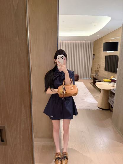 M1UM1U シャツ＋スカート ツーピースセット【50％割引+送料無料】