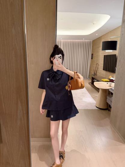 M1UM1U シャツ＋スカート ツーピースセット【50％割引+送料無料】