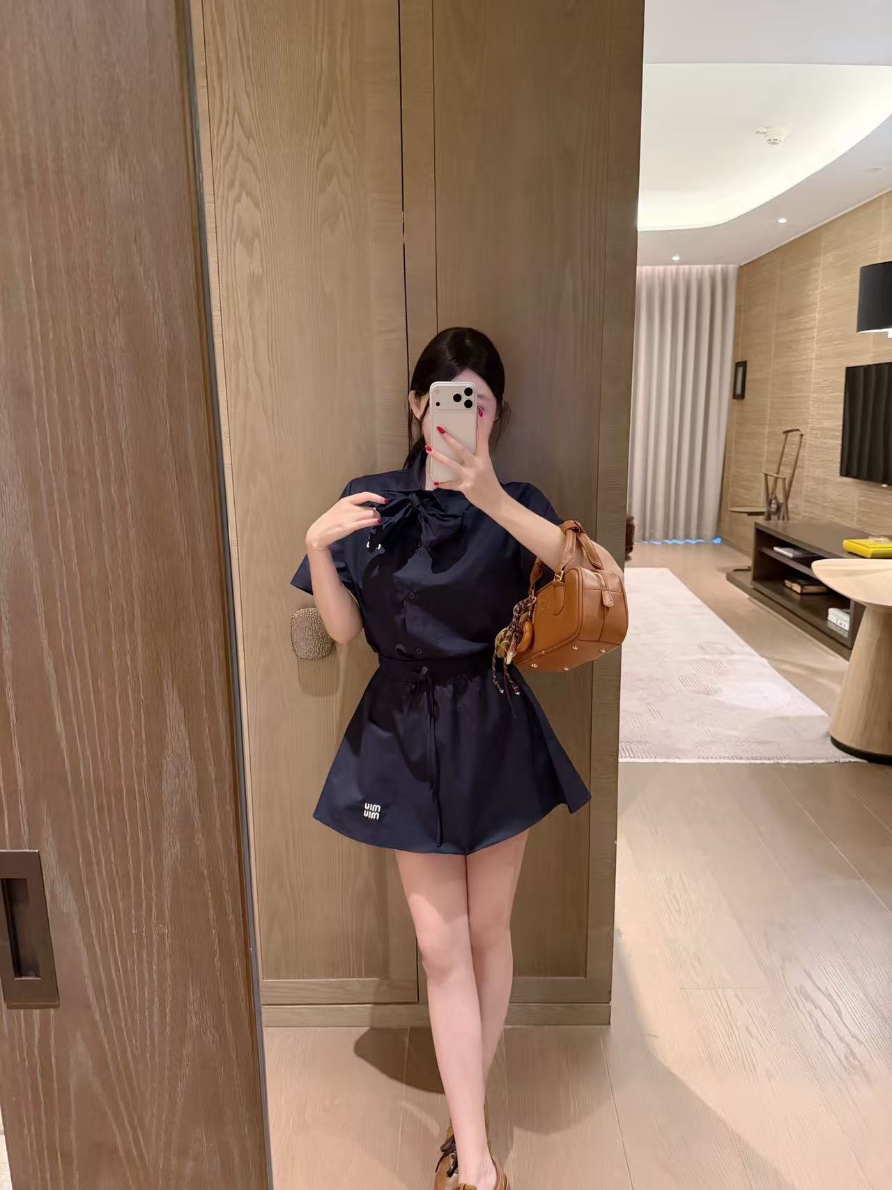 M1UM1U シャツ＋スカート ツーピースセット【50％割引+送料無料】