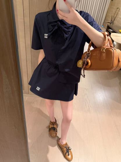 M1UM1U シャツ＋スカート ツーピースセット【50％割引+送料無料】