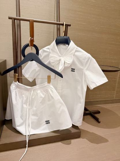 M1UM1U シャツ＋スカート ツーピースセット【50％割引+送料無料】