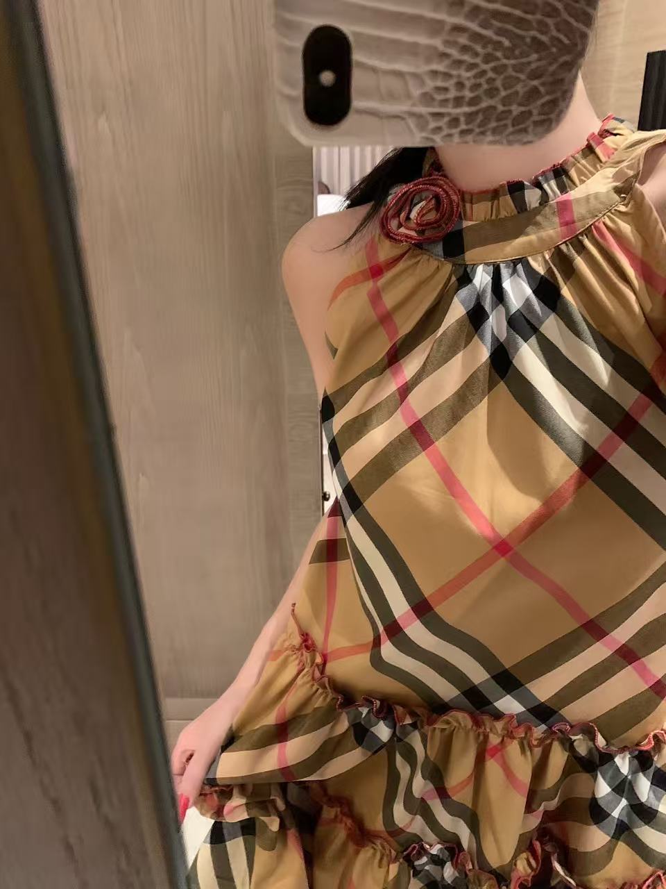 BUR8ERRY チェック柄ノースリーブドレス【50％割引+送料無料】