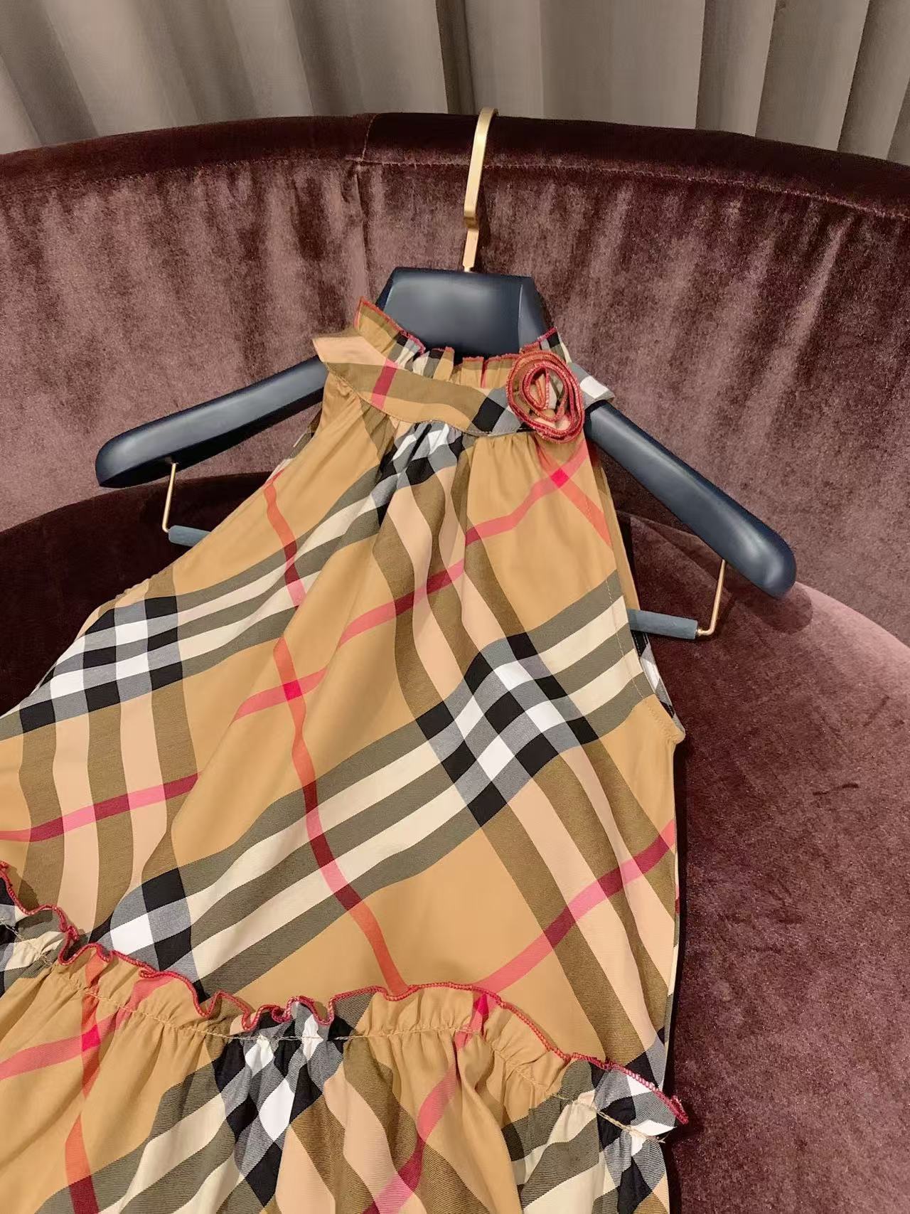 BUR8ERRY チェック柄ノースリーブドレス【50％割引+送料無料】