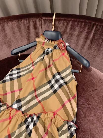 BUR8ERRY チェック柄ノースリーブドレス【50％割引+送料無料】