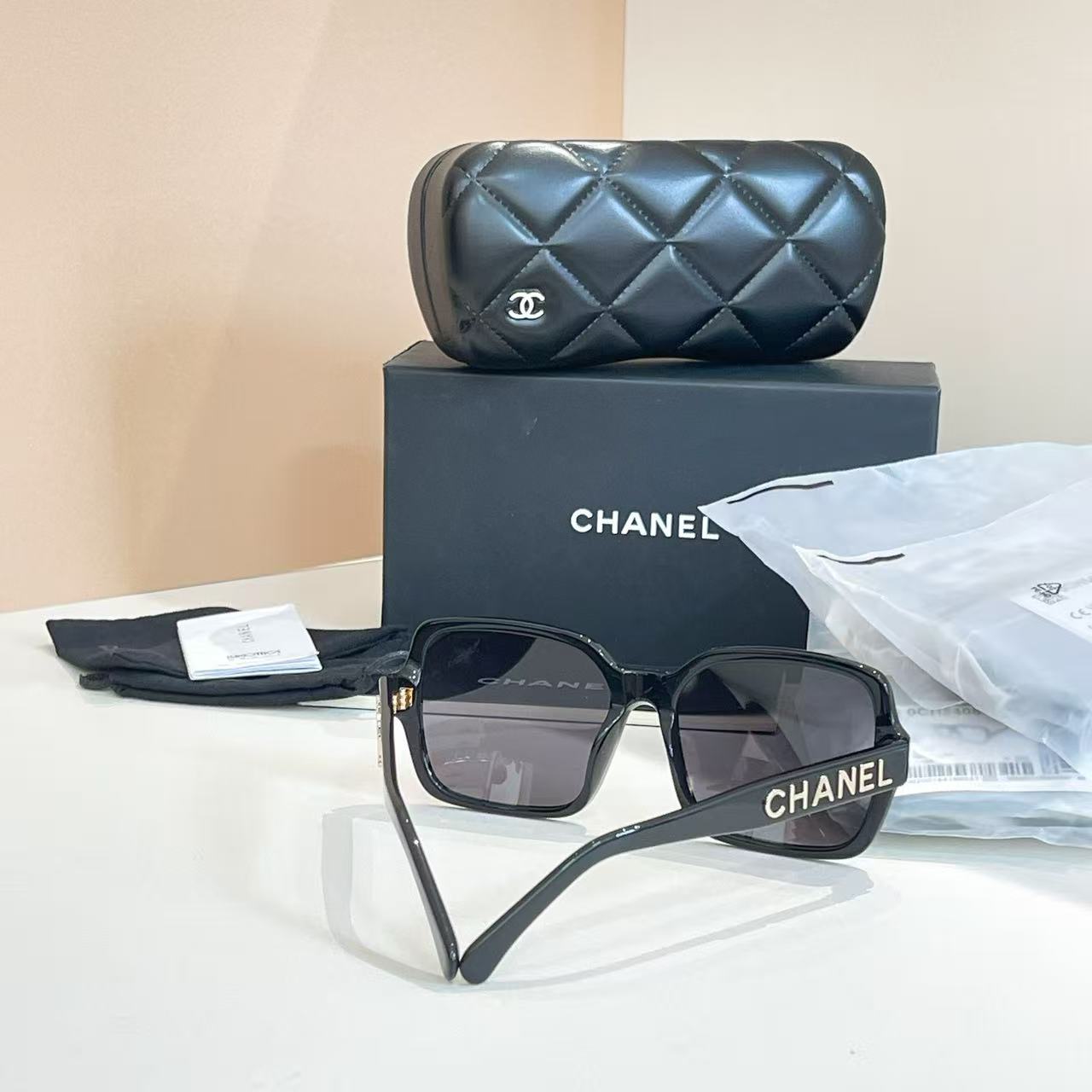 CHANE1 ニューレターサングラス 5408【50％割引+送料無料】