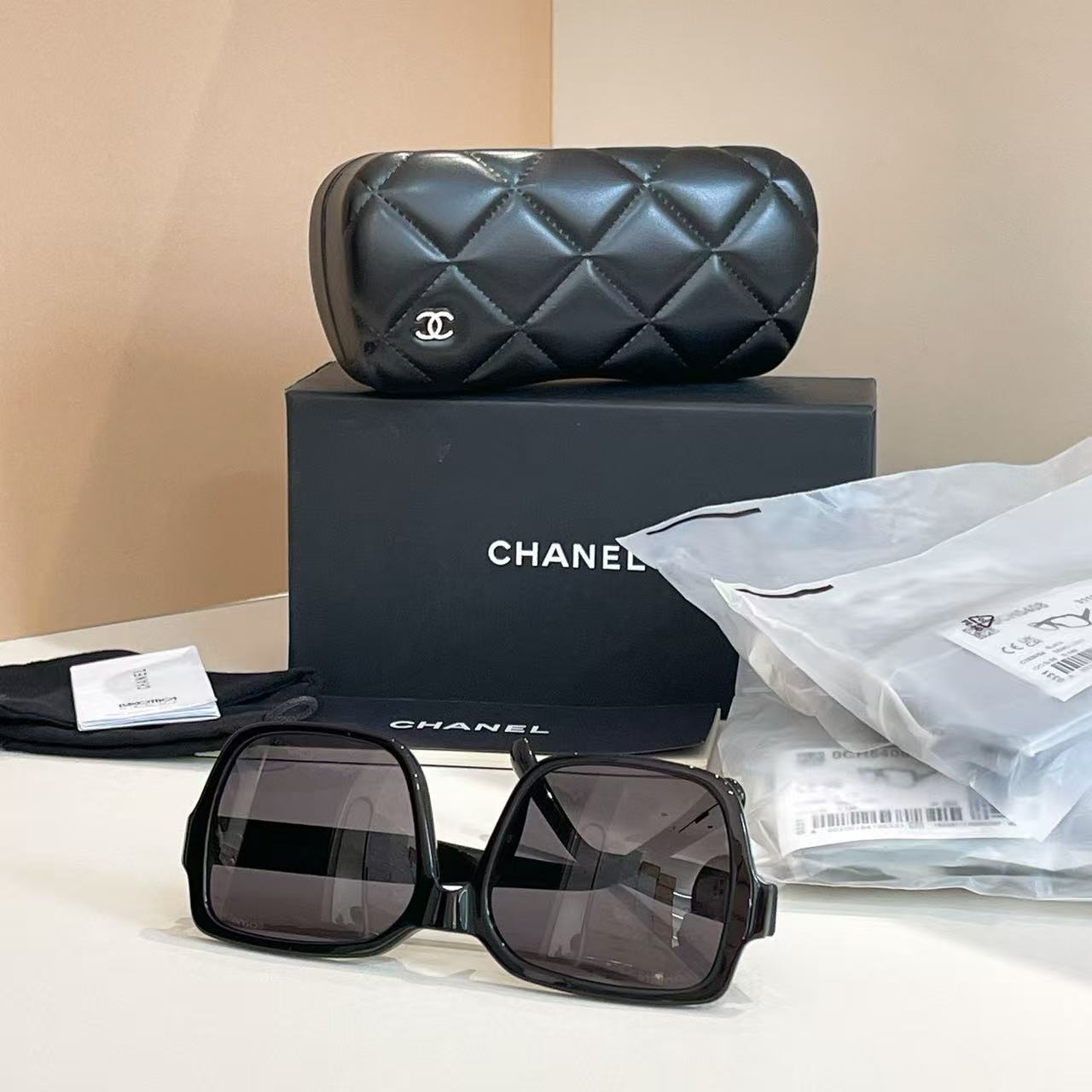 CHANE1 ニューレターサングラス 5408【50％割引+送料無料】