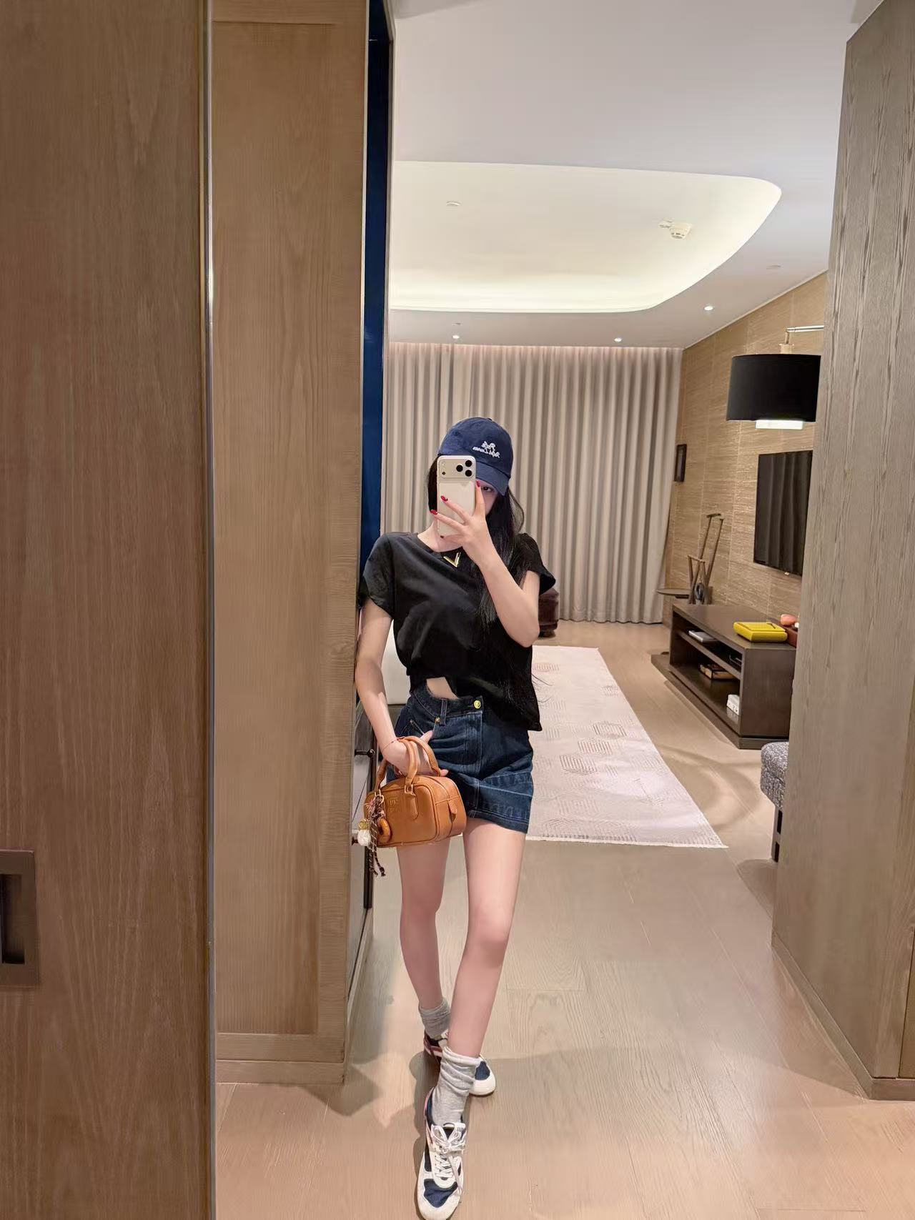 VELENT1NO Tシャツ+デニムスカート ツーピースセット【50％割引+送料無料】