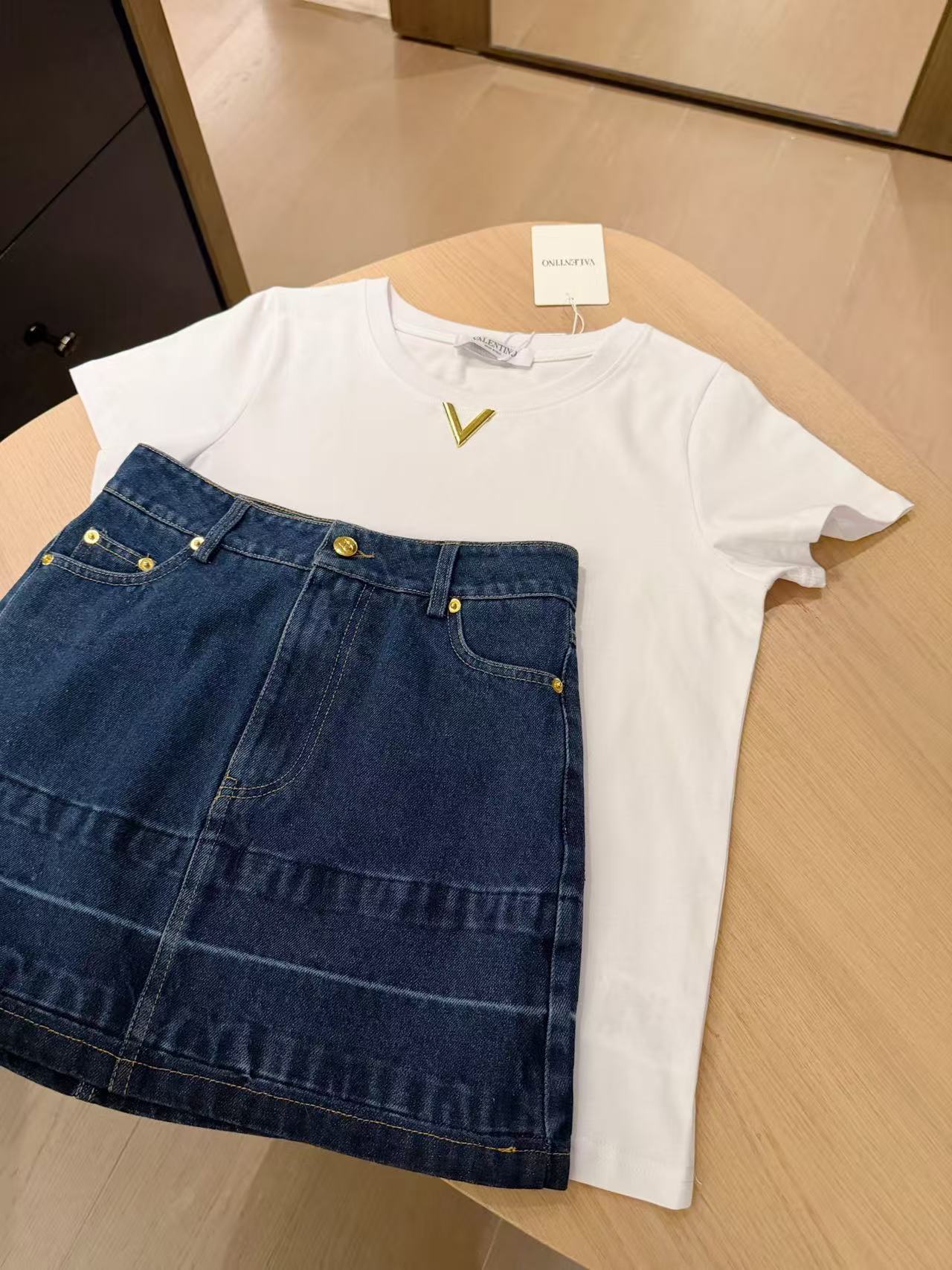 VELENT1NO Tシャツ+デニムスカート ツーピースセット【50％割引+送料無料】