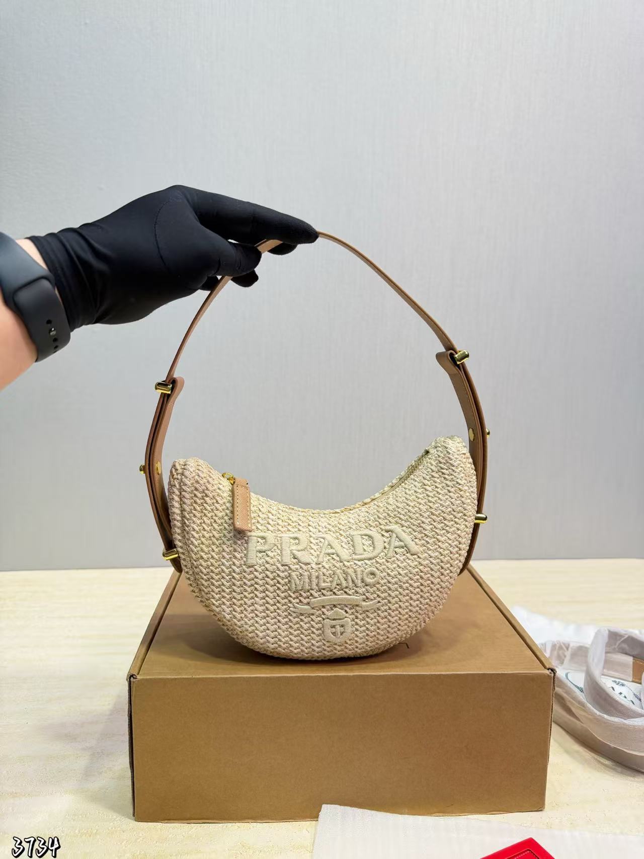 PR4DAストロー脇下バッグ【50％割引+送料無料】