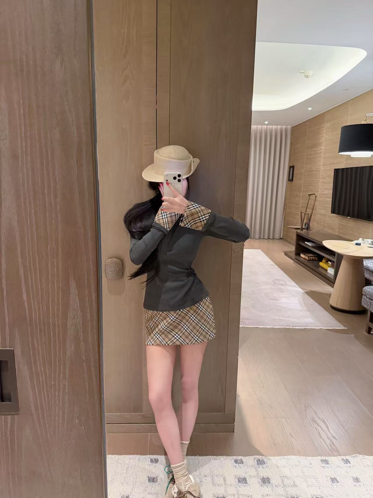 BUR8ERRY 刺繍チェック柄トップス＆スカート ツーピースセット【50％割引+送料無料】