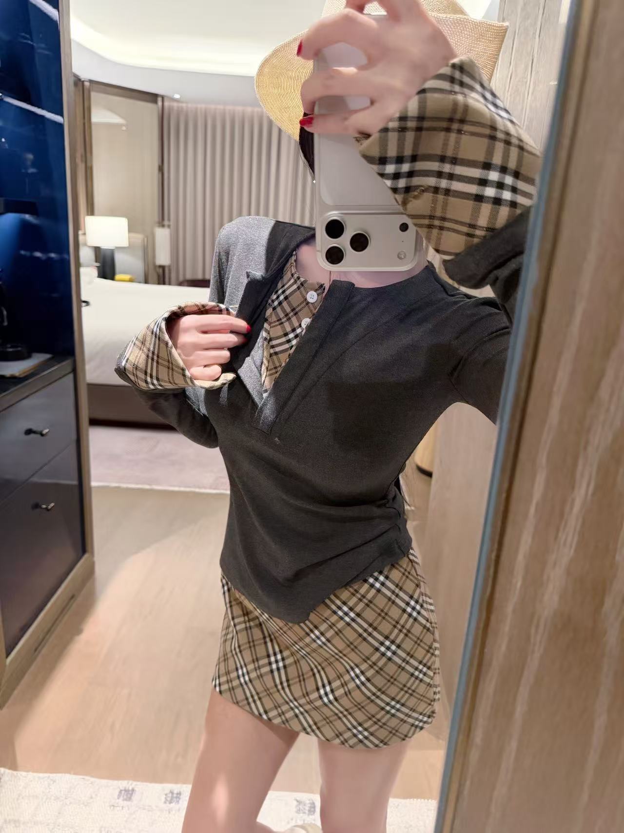 BUR8ERRY 刺繍チェック柄トップス＆スカート ツーピースセット【50％割引+送料無料】