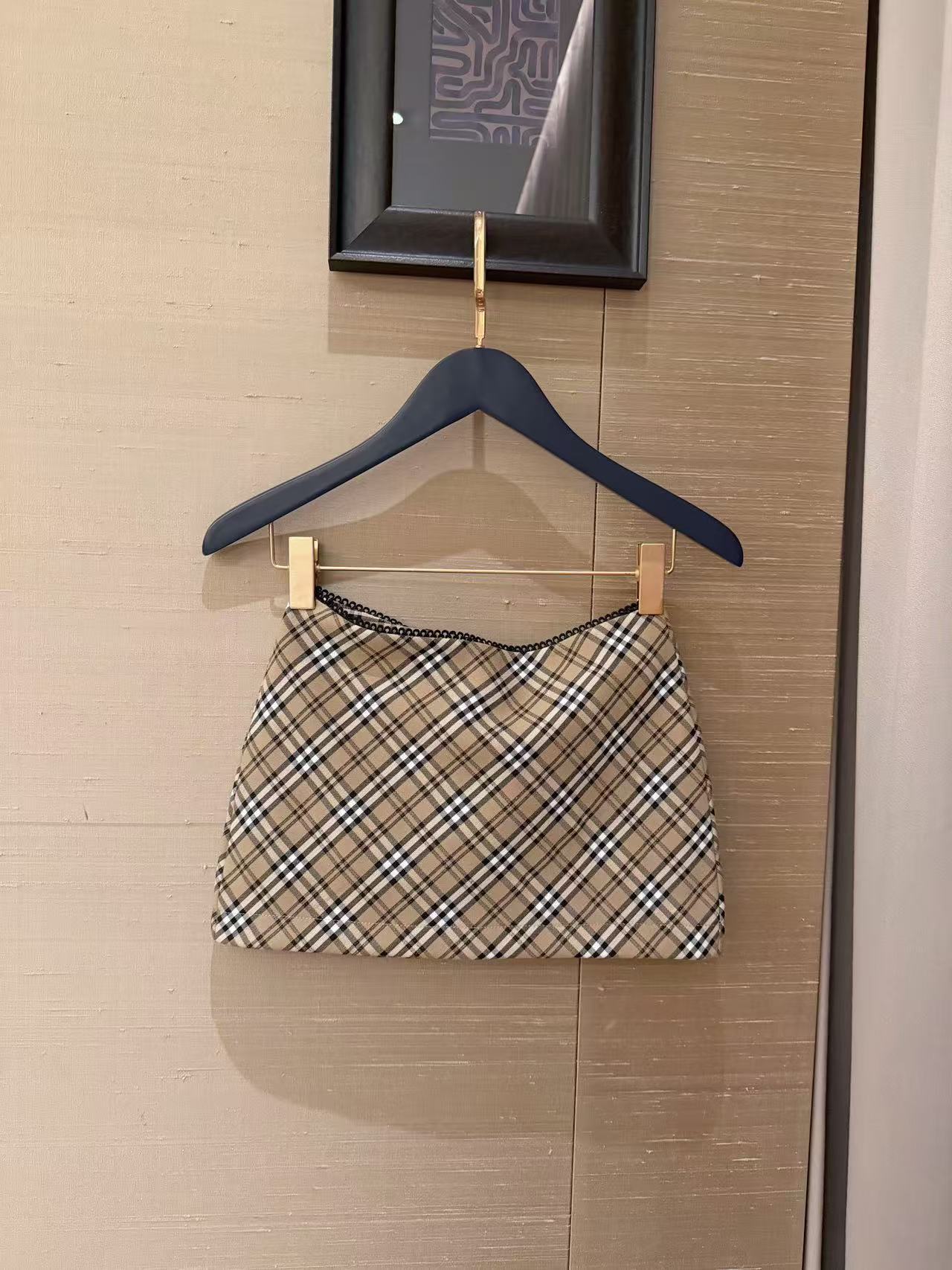 BUR8ERRY 刺繍チェック柄トップス＆スカート ツーピースセット【50％割引+送料無料】