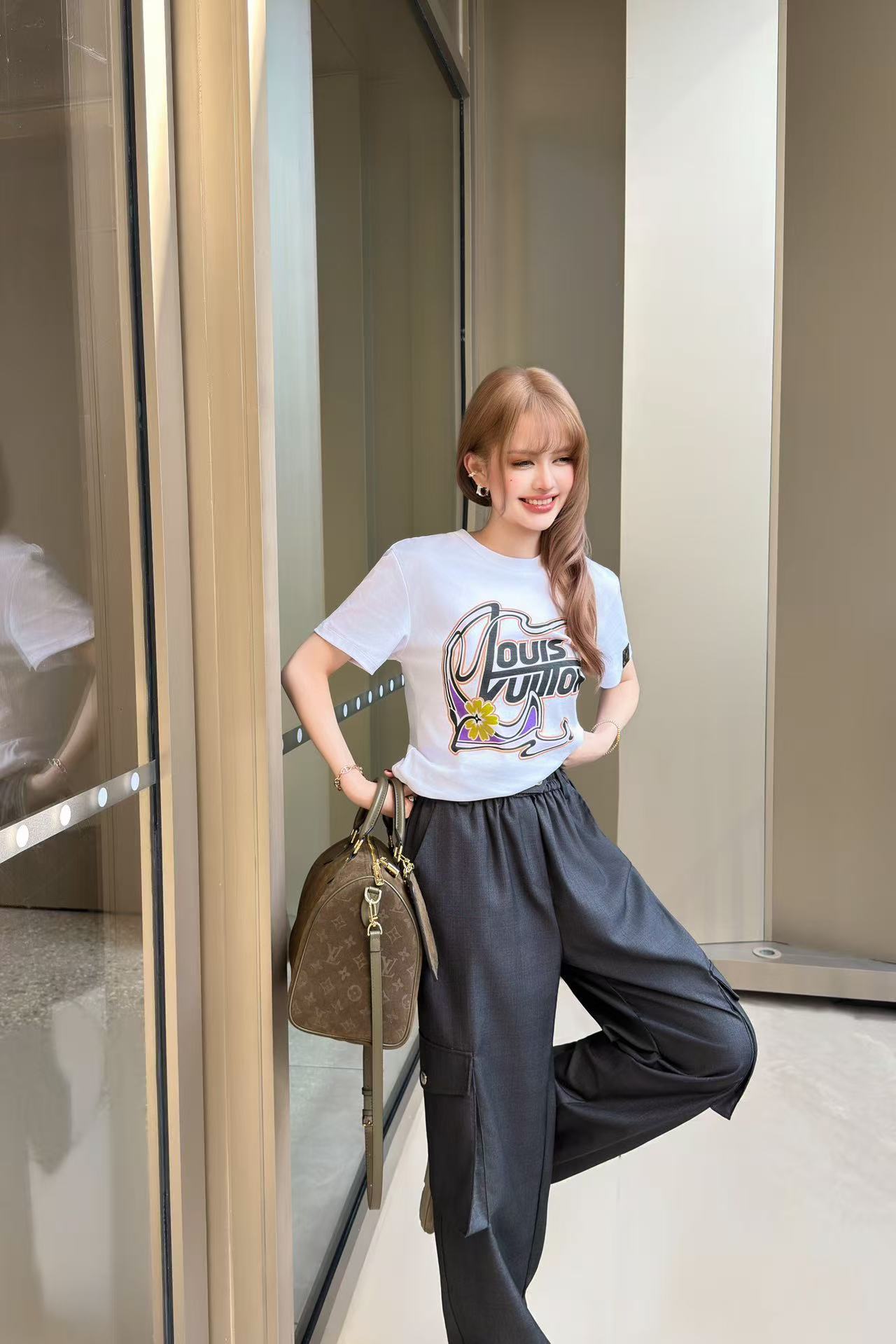 LVカラフルレターTシャツ【50％割引+送料無料】