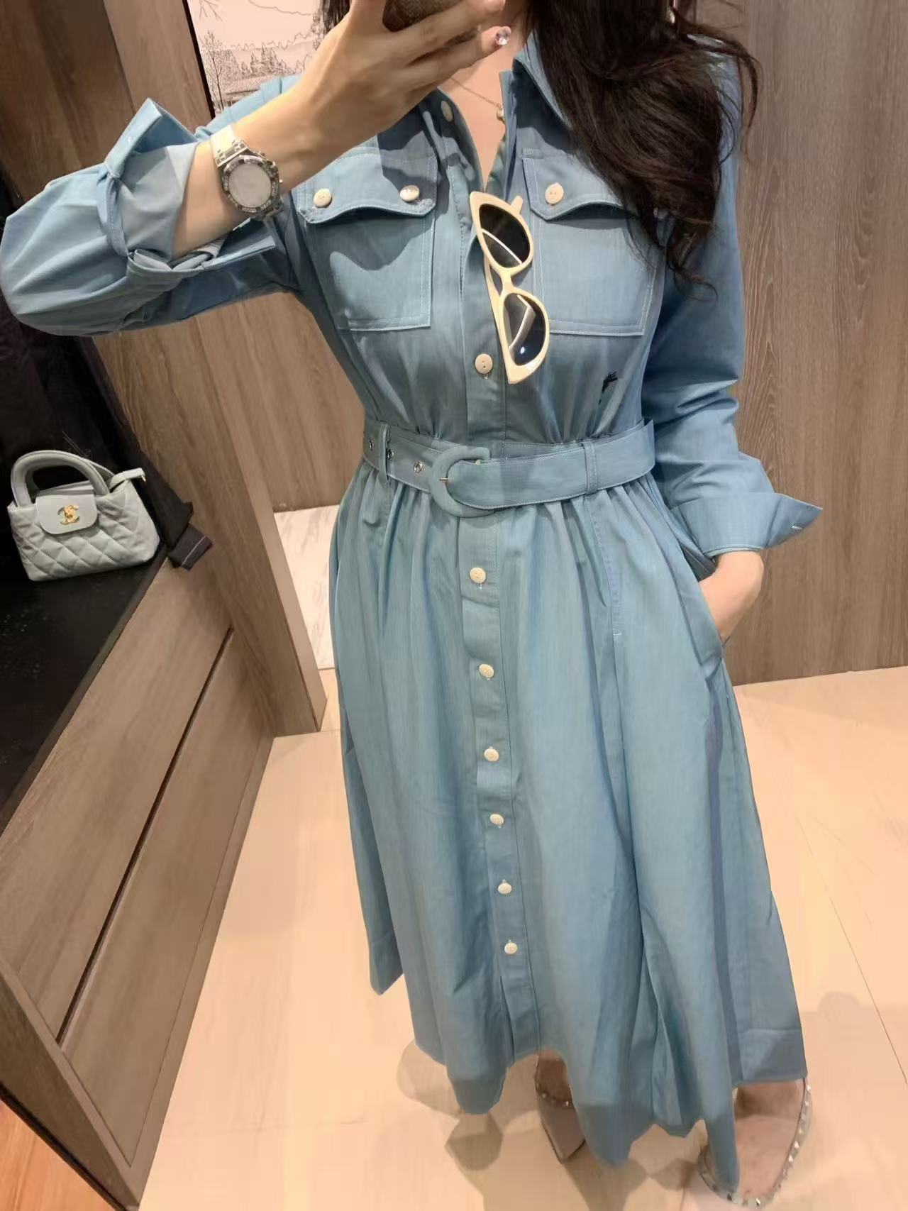 DIORの襟付き長袖ドレス【50％割引+送料無料】