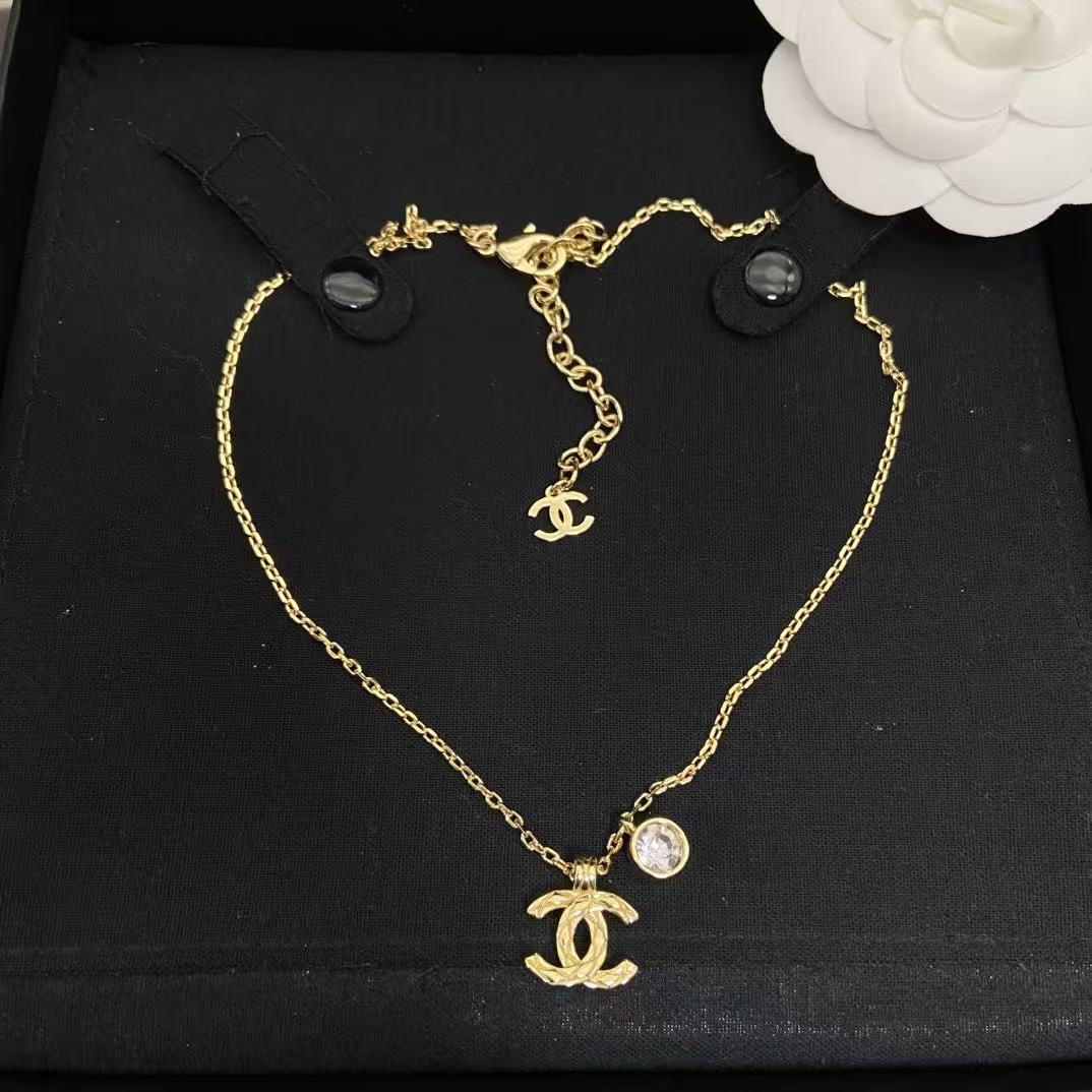 CHANE1 ダブルC ダイヤモンドネックレス【50％割引+送料無料】