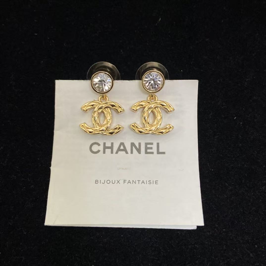 CHANE1 ダブルC ダイヤモンド スタッドピアス【50％割引+送料無料】