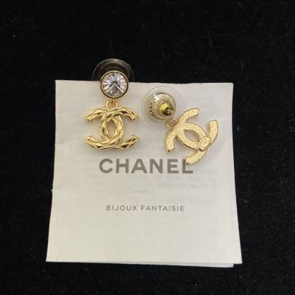 CHANE1 ダブルC ダイヤモンド スタッドピアス【50％割引+送料無料】