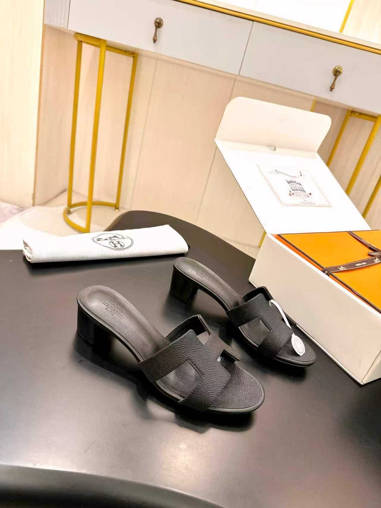 HERME5 高品質Hローヒールシューズ【50％割引+送料無料】