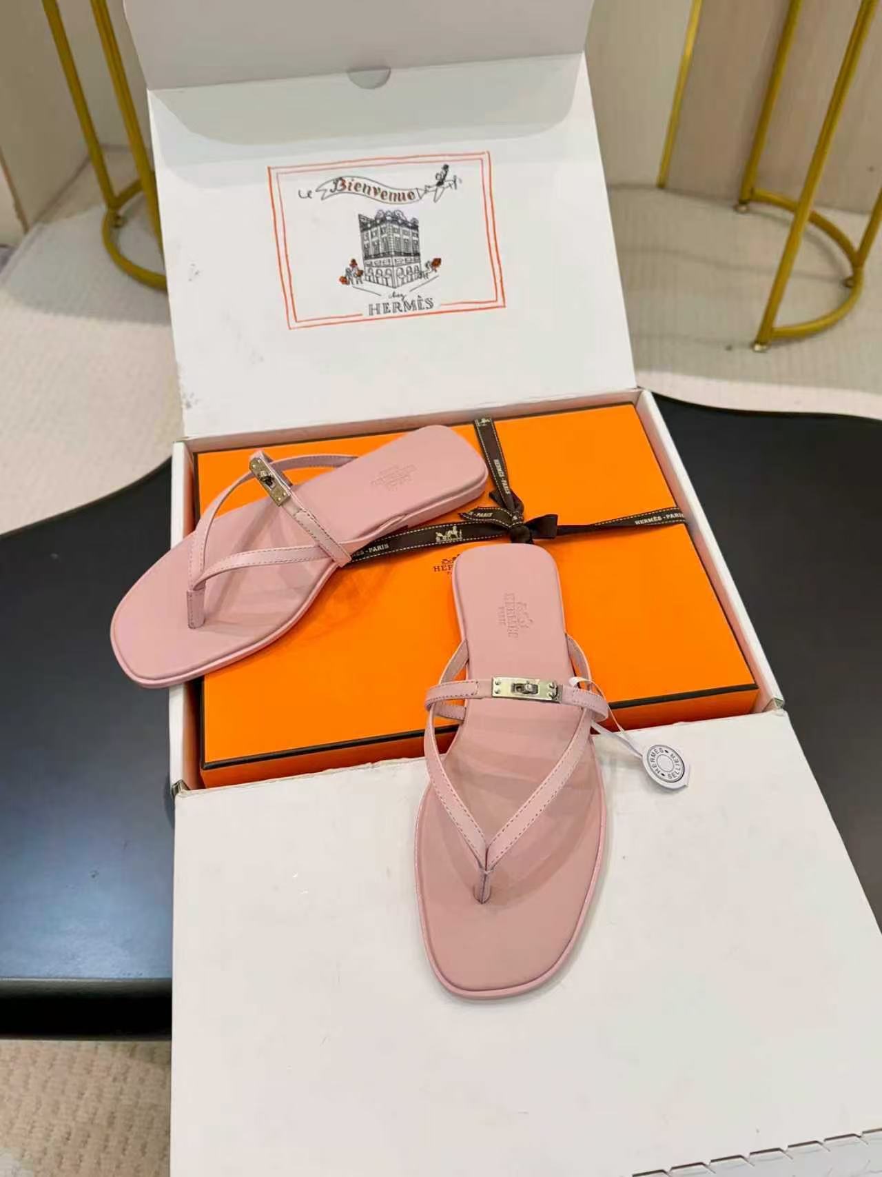 HERME5 高品質ケリーバックル フリップフロップ【50％割引+送料無料】