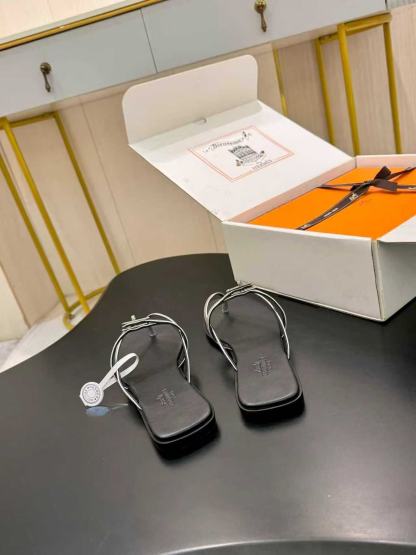 HERME5 高品質ケリーバックル フリップフロップ【50％割引+送料無料】
