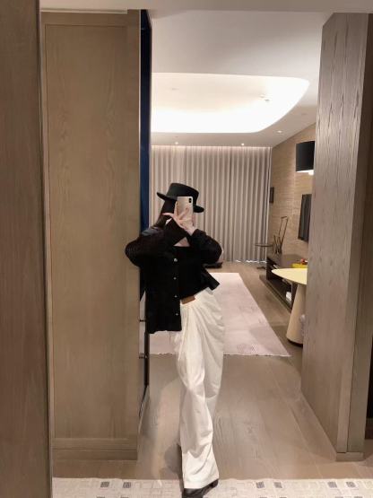 CEL1NE 凱旋門レースブラウス【50％割引+送料無料】