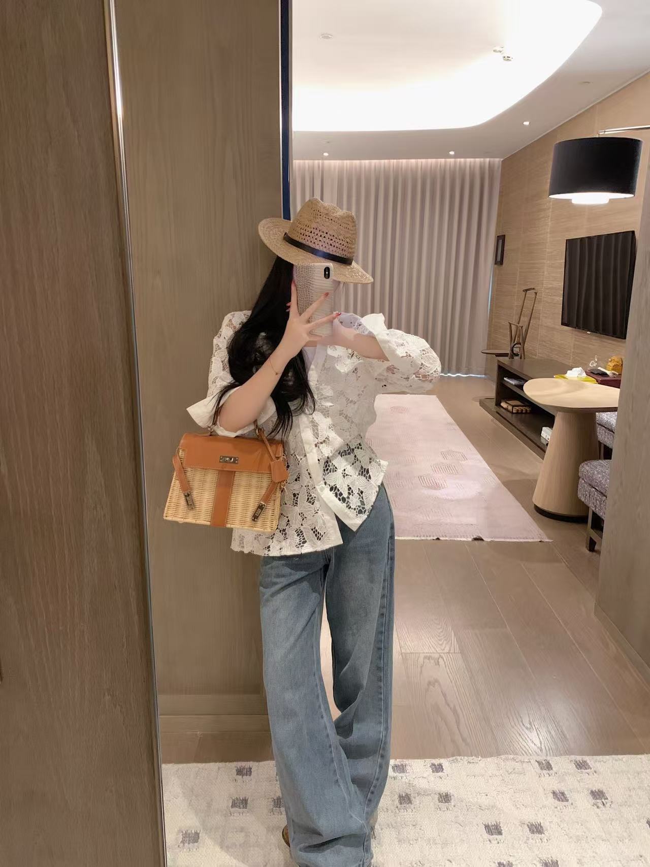 DIOR ホローアウト バタフライ ブラウス【50％割引+送料無料】