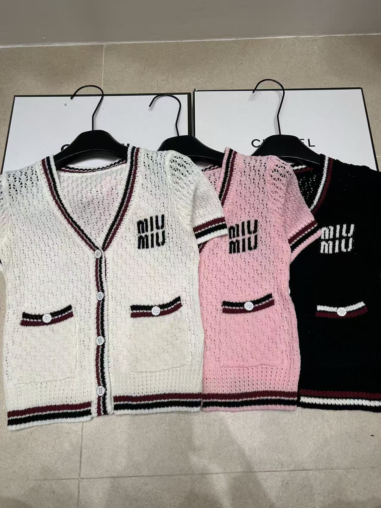 M1UM1U カラーブロック Vネック ウール カーディガン【50％割引+送料無料】