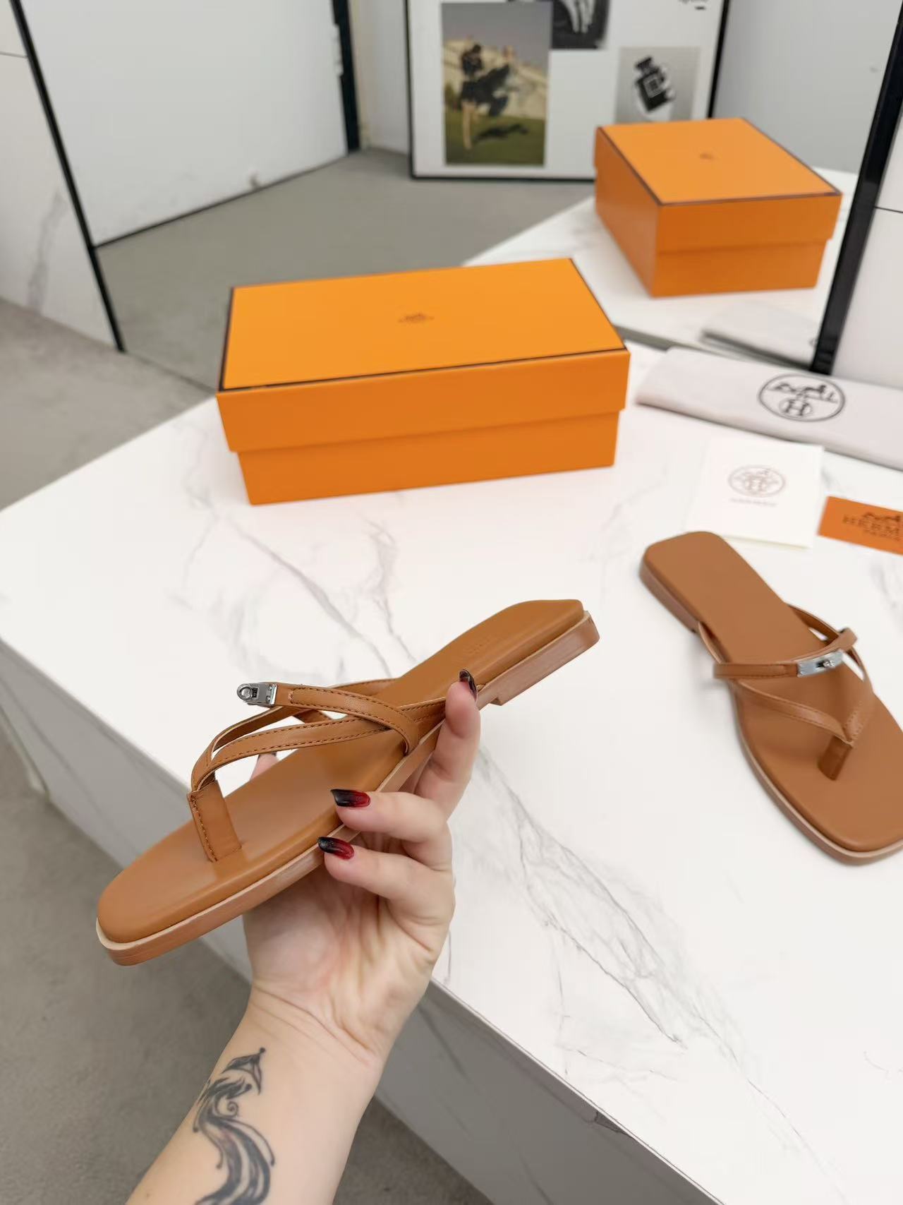 HERME5 シンプルビーチサンダル【50％割引+送料無料】