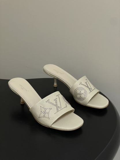 LVの高品質な四つ葉のクローバービーズハイヒール【50％割引+送料無料】