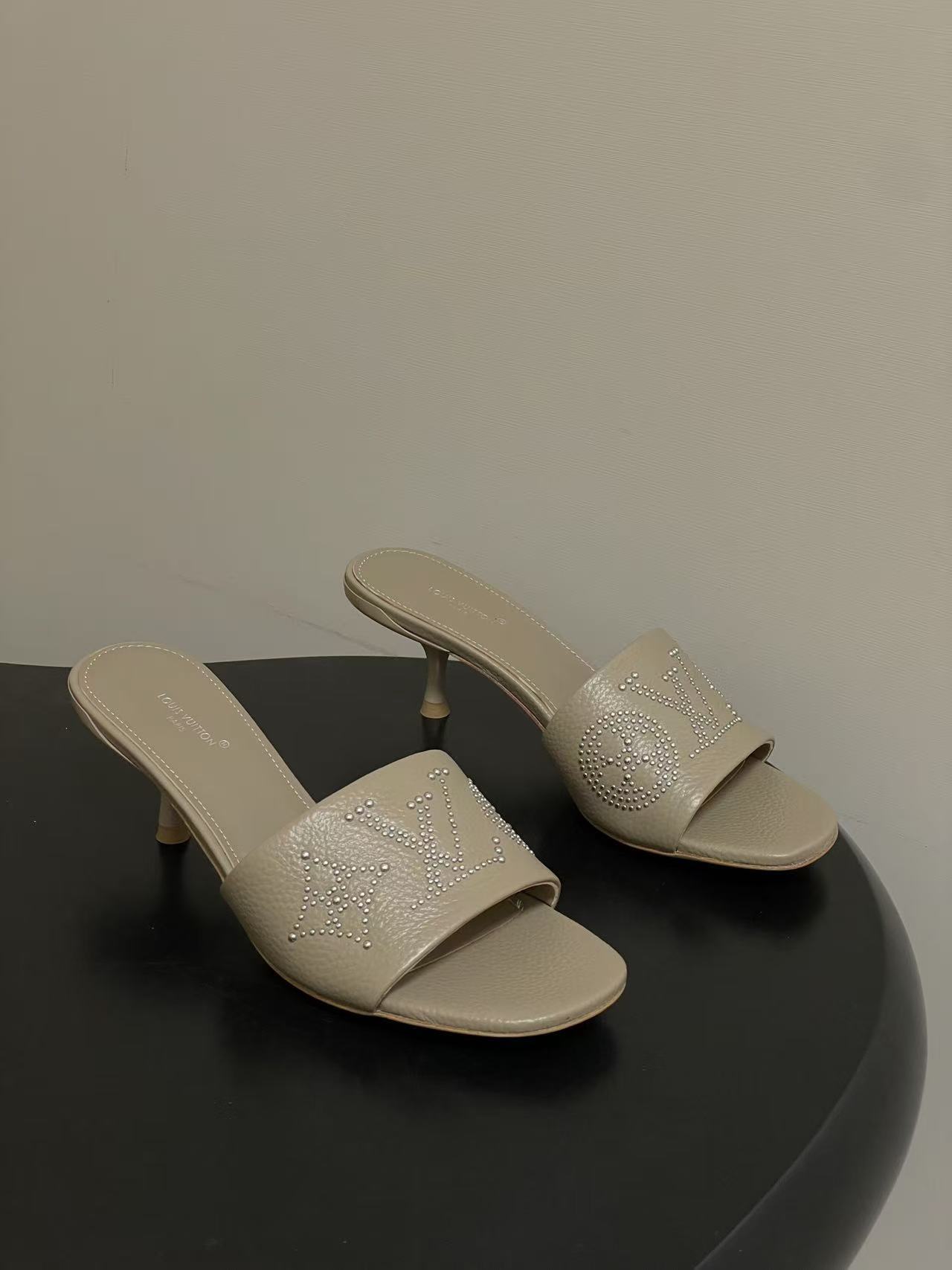 LVの高品質な四つ葉のクローバービーズハイヒール【50％割引+送料無料】