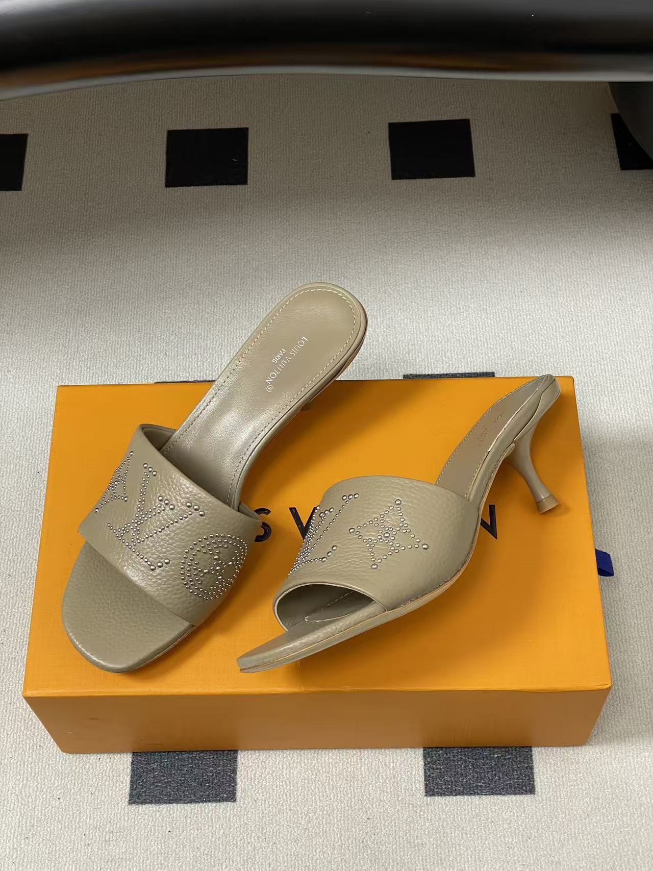 LVの高品質な四つ葉のクローバービーズハイヒール【50％割引+送料無料】