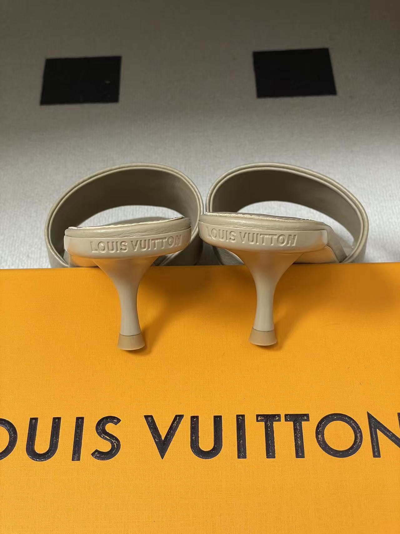 LVの高品質な四つ葉のクローバービーズハイヒール【50％割引+送料無料】