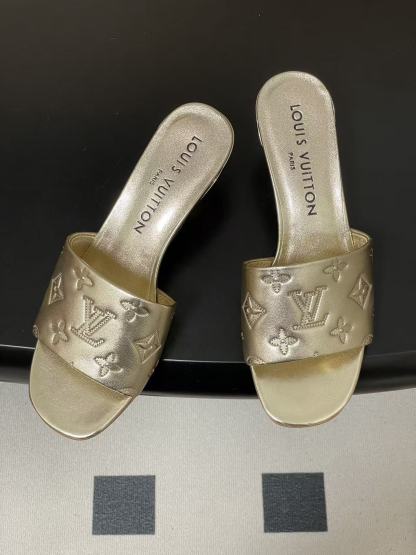 LVの高品質四つ葉のクローバーローヒールシューズ【50％割引+送料無料】