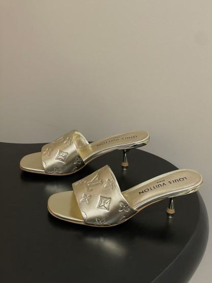 LVの高品質四つ葉のクローバーローヒールシューズ【50％割引+送料無料】