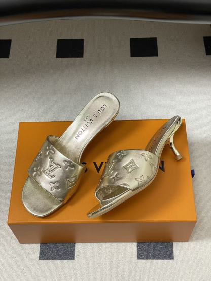 LVの高品質四つ葉のクローバーローヒールシューズ【50％割引+送料無料】