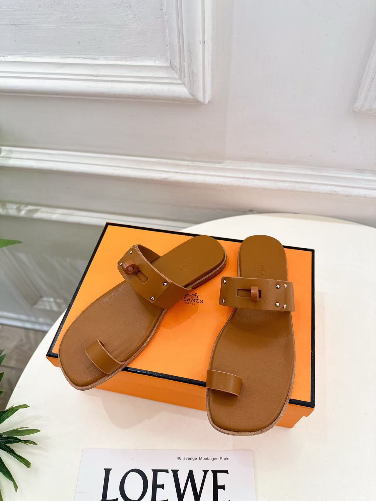 HERME5 高品質レザー フリップフロップ【50％割引+送料無料】