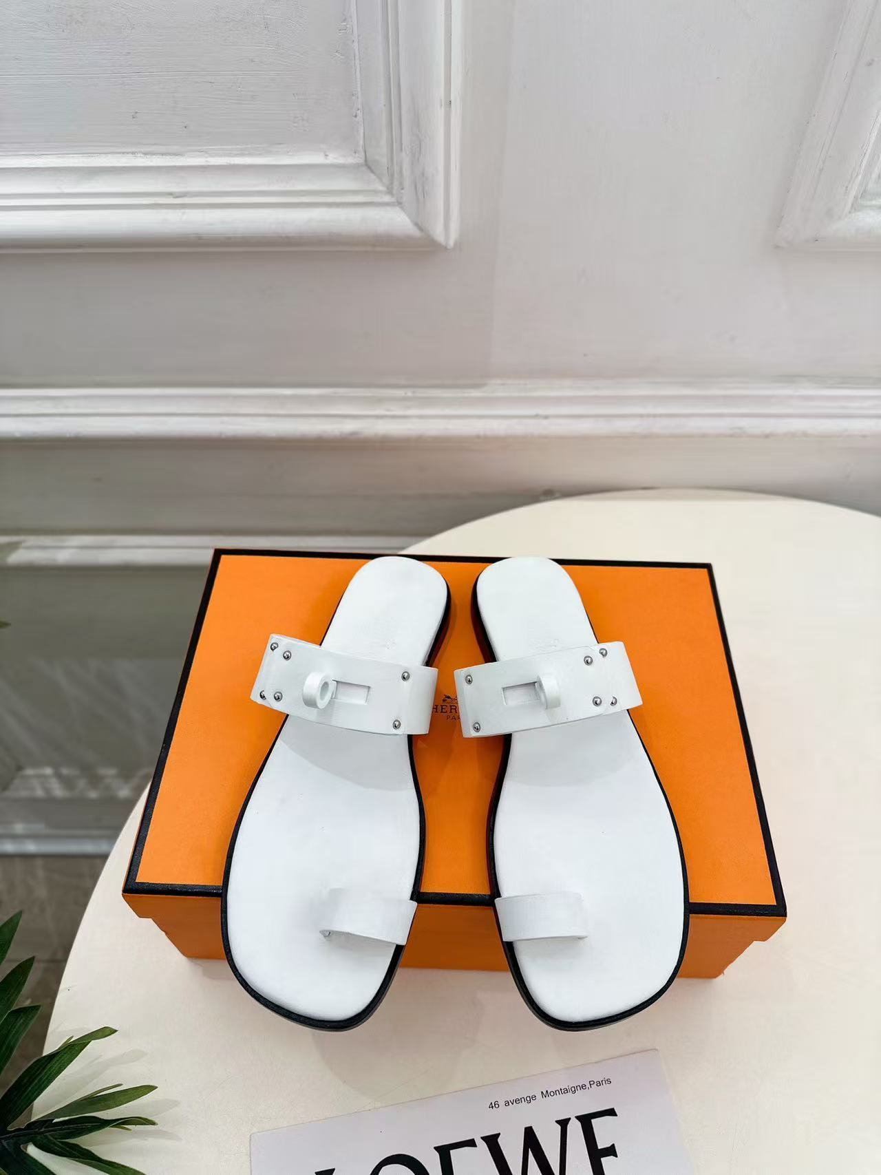 HERME5 高品質レザー フリップフロップ【50％割引+送料無料】