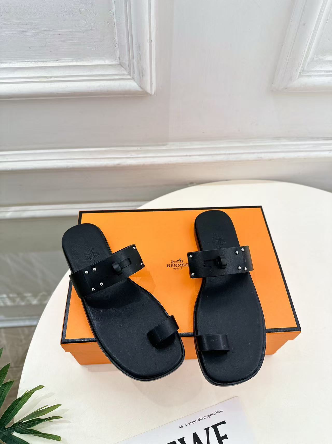 HERME5 高品質レザー フリップフロップ【50％割引+送料無料】