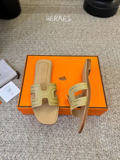 HERME5 高品質Hシープスキンスリッパ【50％割引+送料無料】