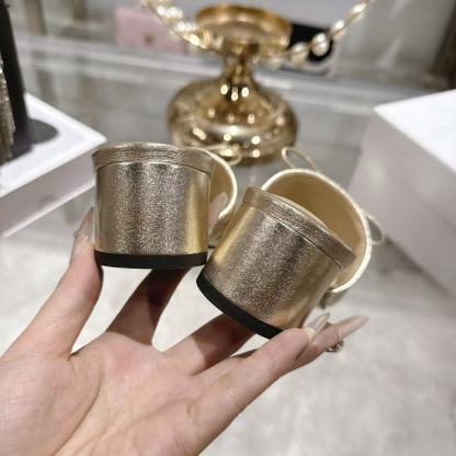 LVの高品質レースアップラムスキンローヒールシューズ【50％割引+送料無料】