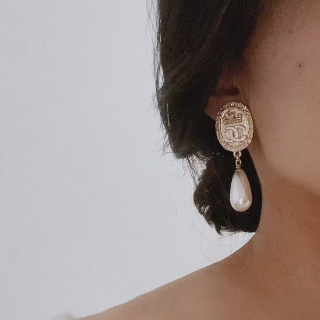 CHANE1 クラウンパールタッセルイヤリング【50％割引+送料無料】