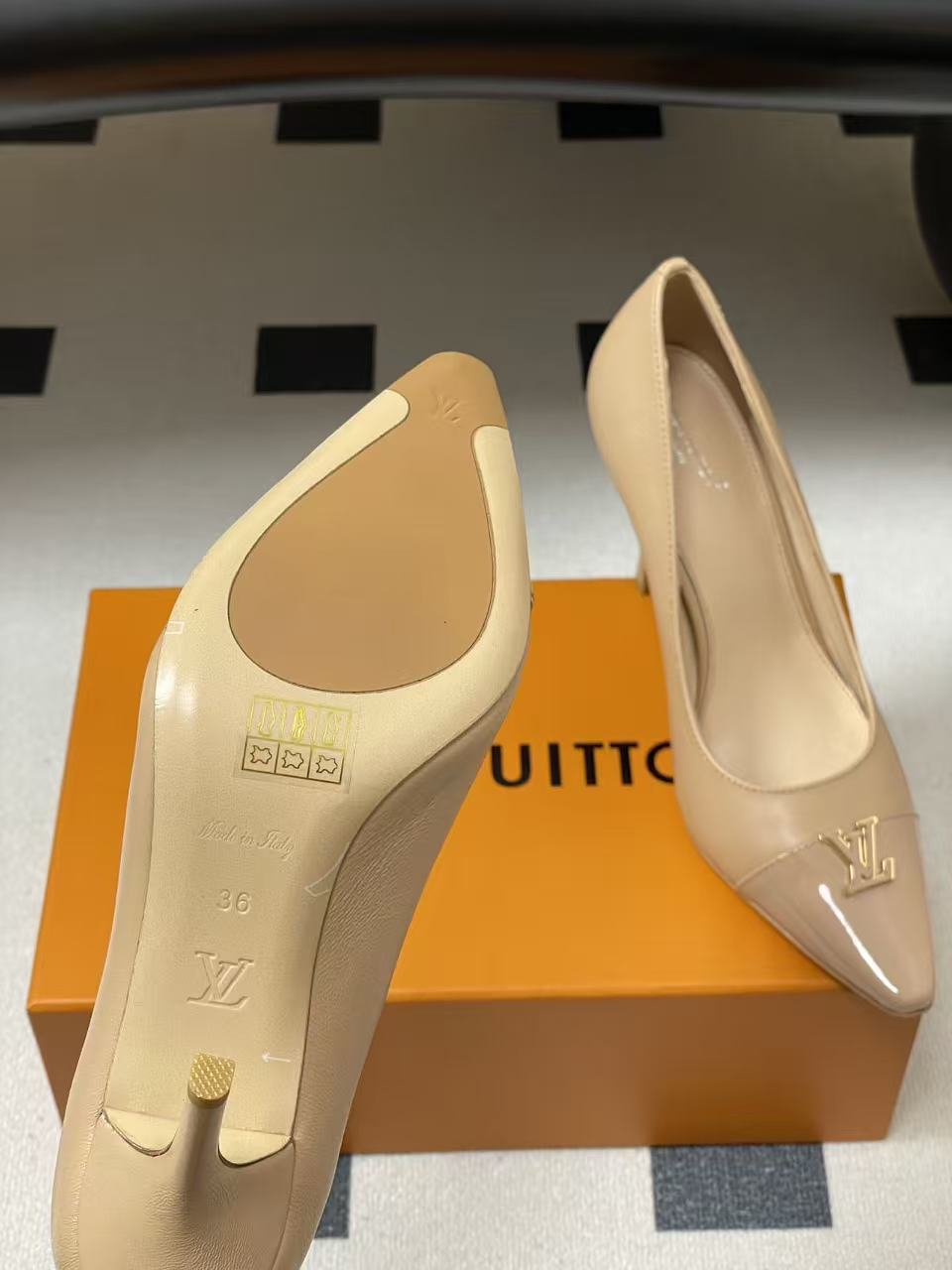 LVの高品質カラーブロックハイヒール【50％割引+送料無料】