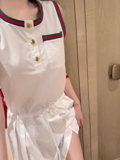 GUCC1 メタルボタン ノースリーブドレス【50％割引+送料無料】