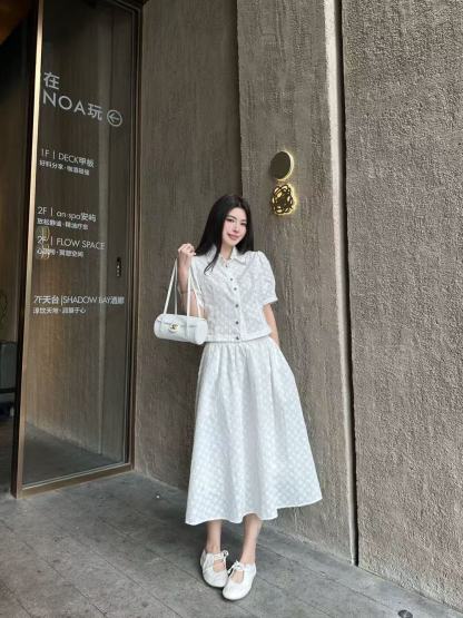 LV高級ジャカードシャツ＆スカート 2点セット【50％割引+送料無料】